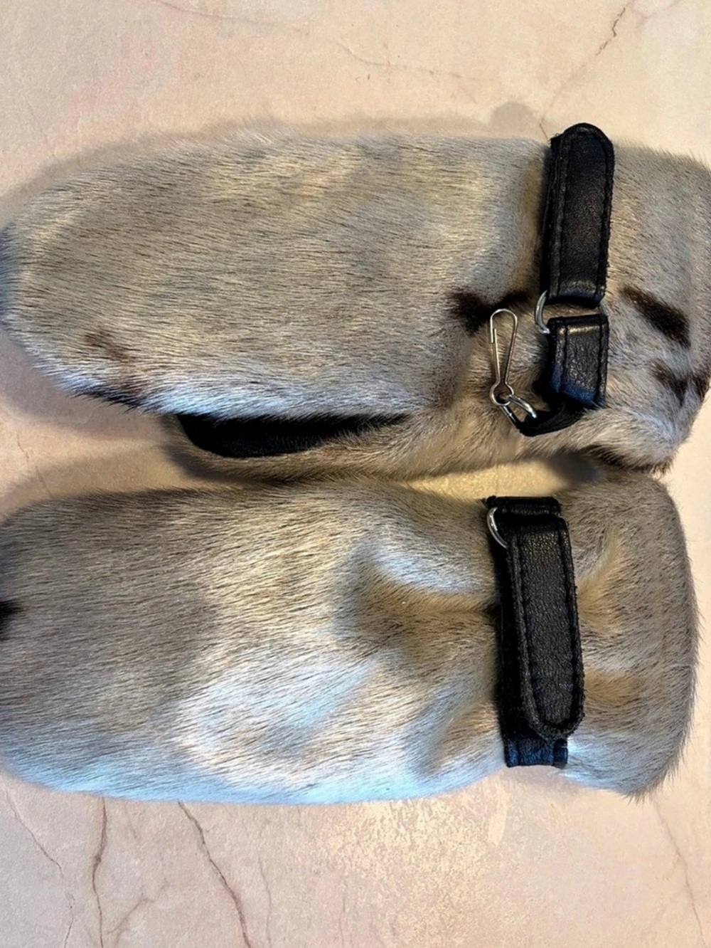 Natural Seal fur mittens